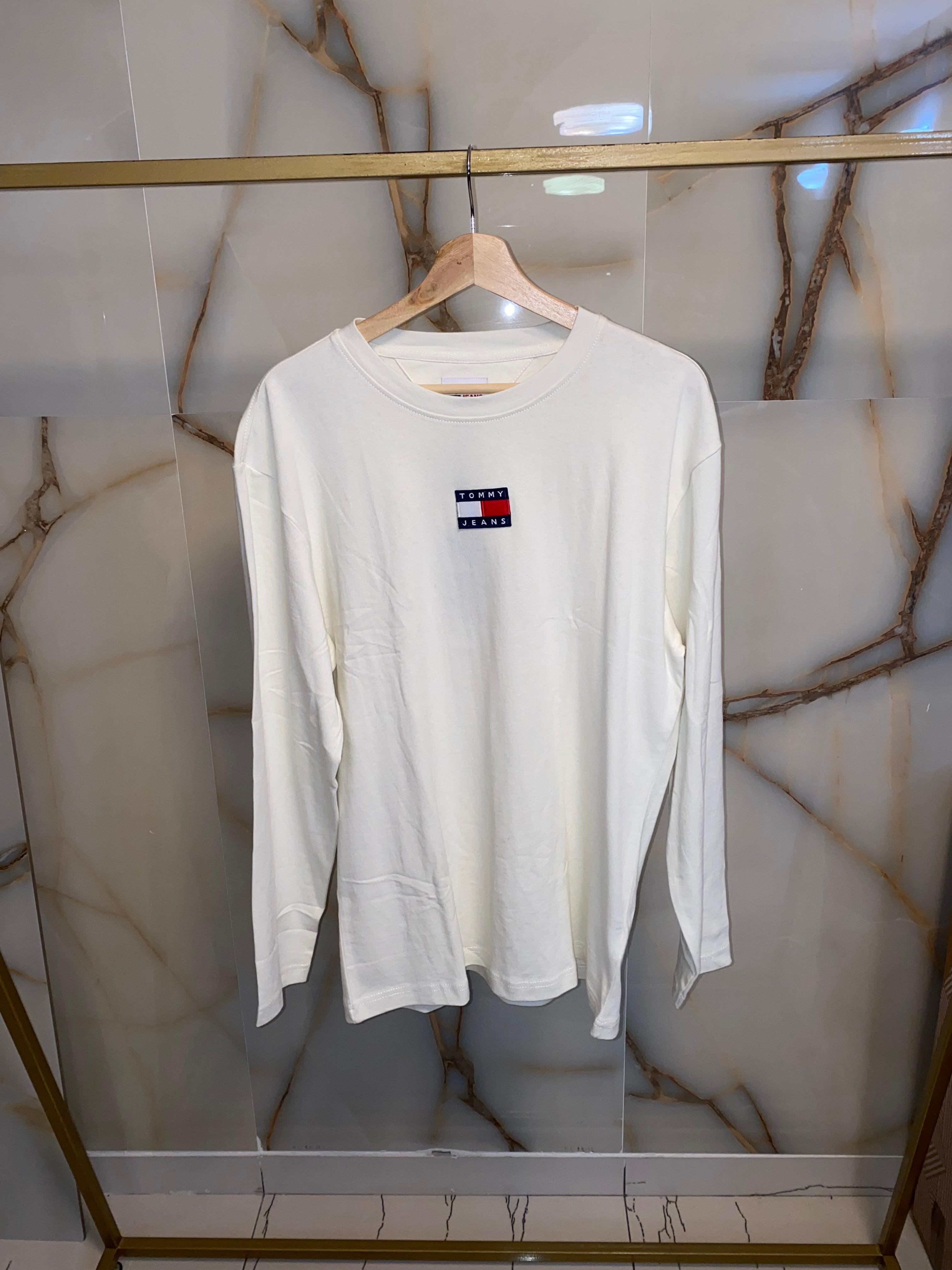 TR2687 - Tommy Hilfiger White Sweatshirt